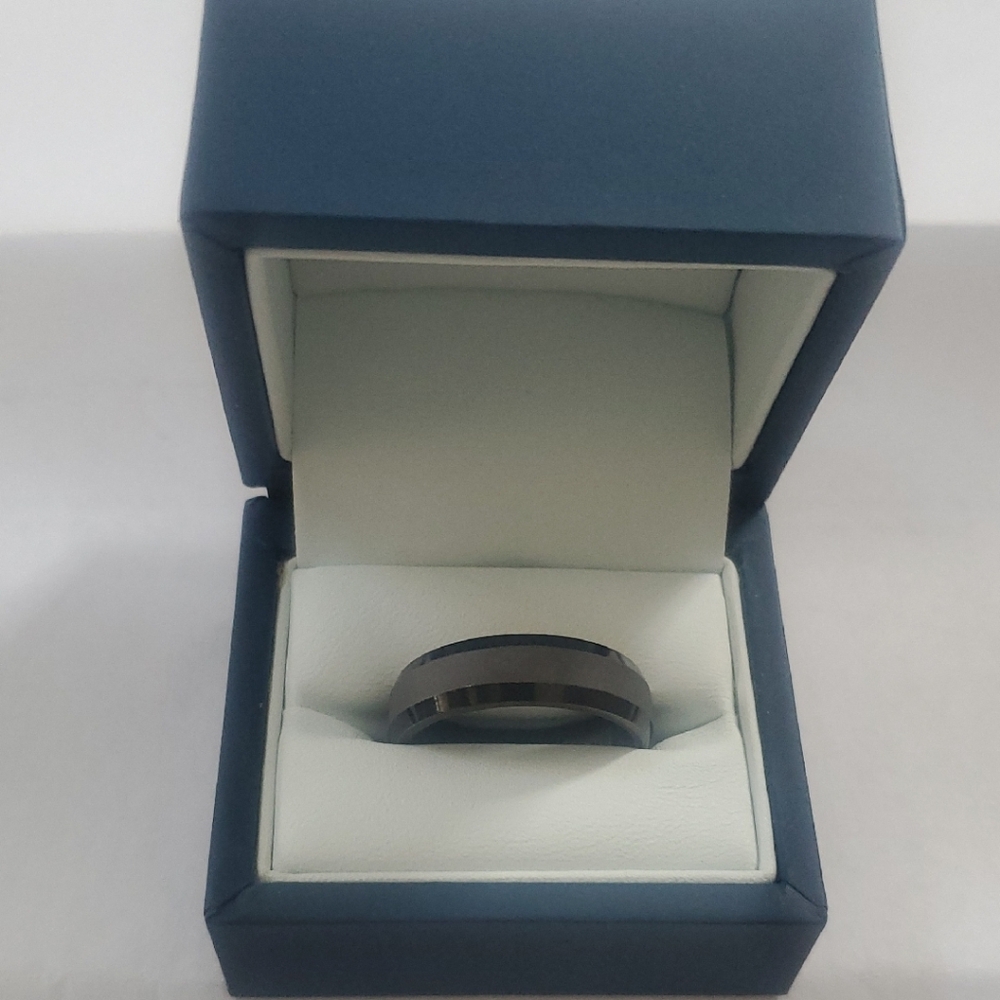 Men's Black Tantalum Band